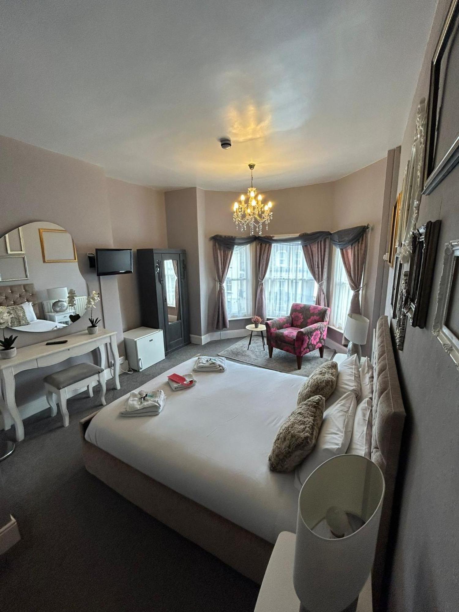 The Lyndhurst Guest House グレート・ヤーマス エクステリア 写真